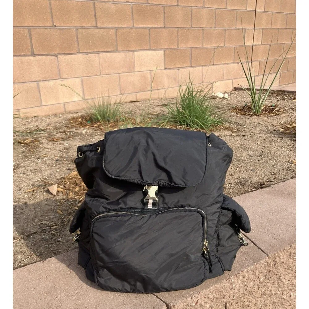 Tommy Bahama Black Puffer Backpack Lightweight Multi Pocket Soft Shell